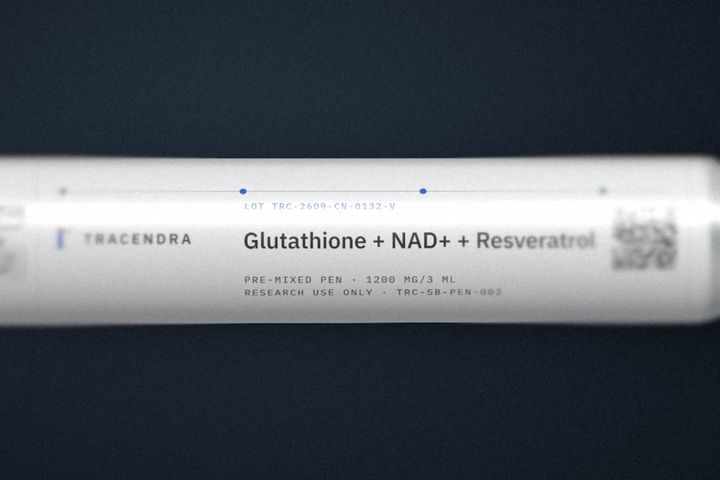 Label close-up: Glutathione + NAD+ + Resveratrol